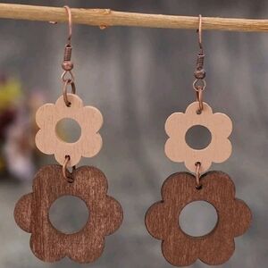 NWT wooden Brown and Beige Flower Earrings